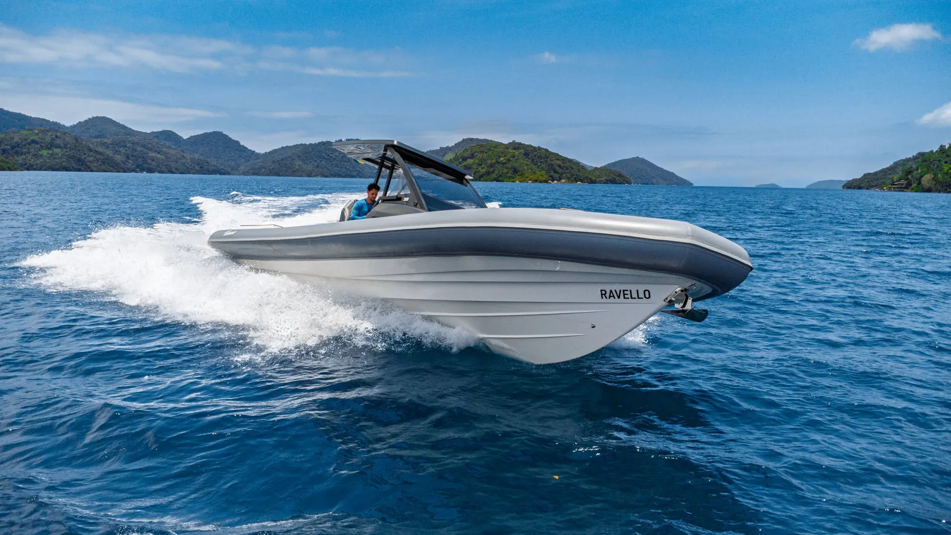 TIRRENO 38 hull design
